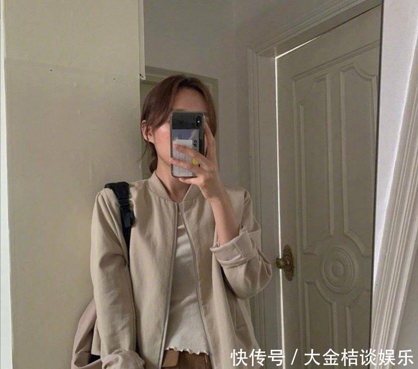  舒适@韩国欧尼简约舒适的日常搭配，气质优雅又显瘦，出门约会超吸睛