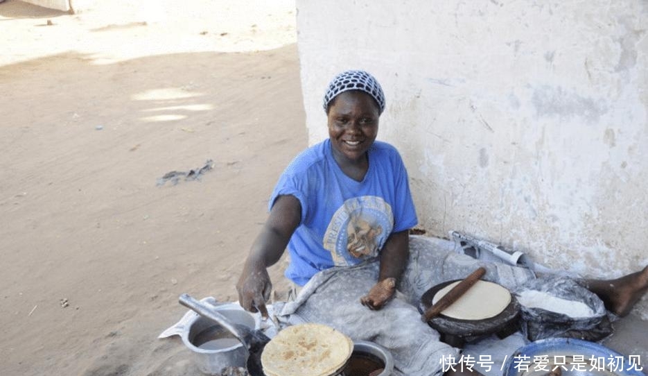  「玉米」中国人在非洲土地上种向日葵被非洲人嘲笑，尝到甜头后