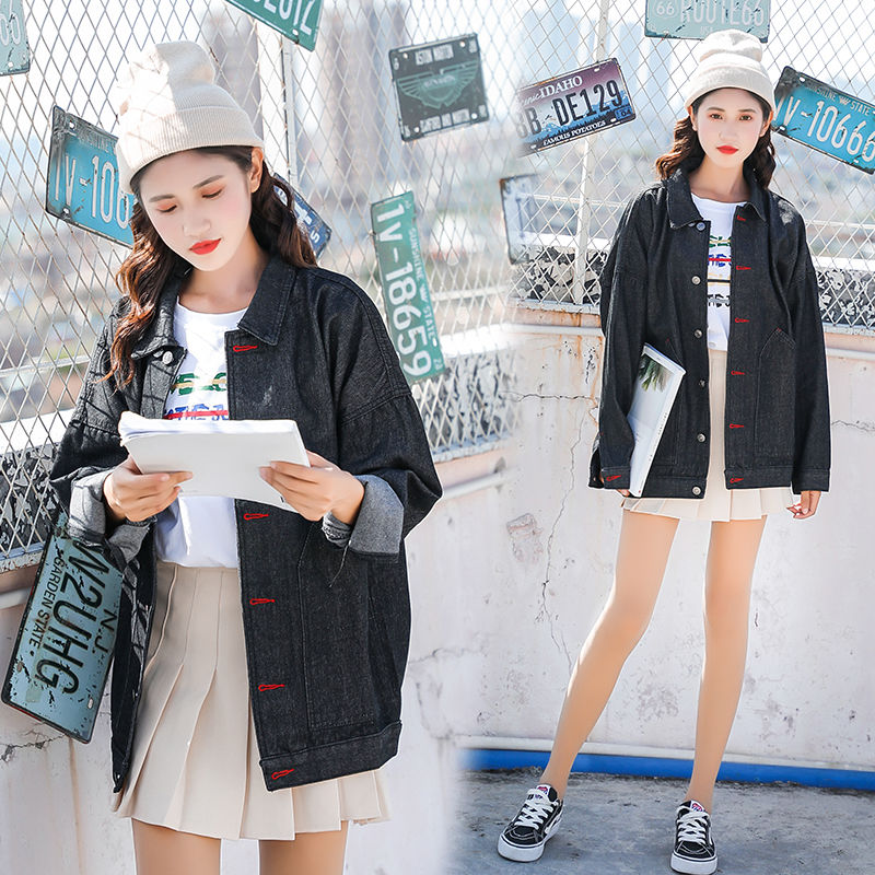 别傻买棒球服了!今年秋天流行这样穿搭，不艳不俗，还很时髦