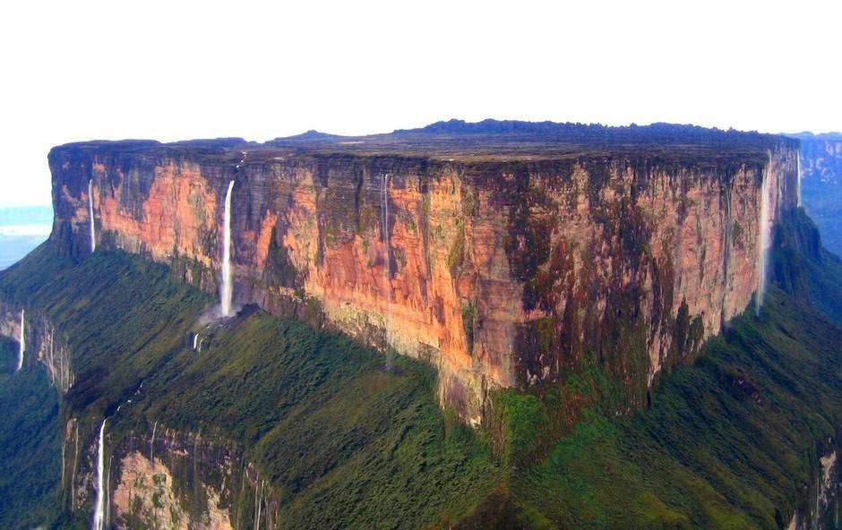 世界上最高的瀑布 奇伟壮观落差近千米 印第安人称之为出龙