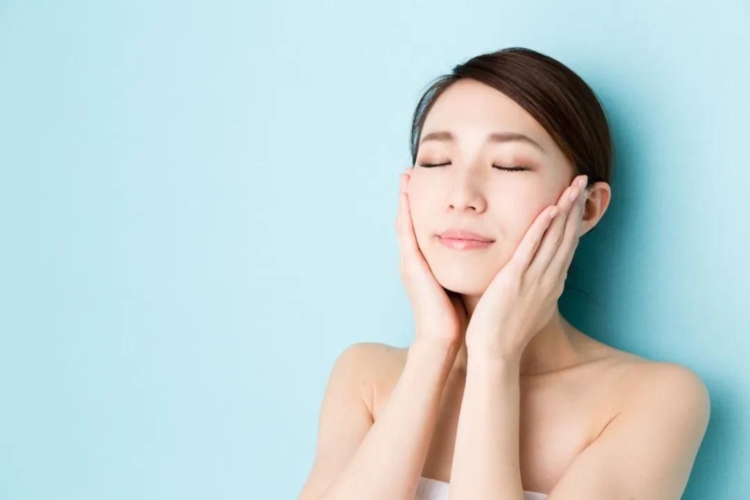  [皮肤护理]产后护肤大法！与树袋宝宝看新妈亮丽水嫩肌肤