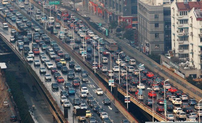  关系■车管所下达铁命令：审车前必须把它从车上拆下，关系再硬