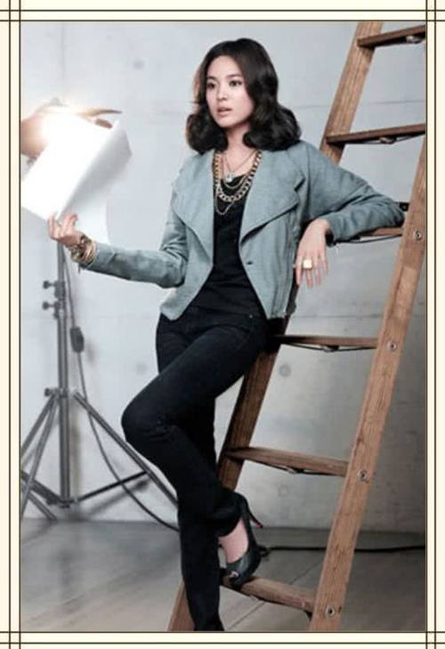 宋慧乔一点都不瘦，而且腿还有点粗！可她穿衣，怎么看都觉得舒服