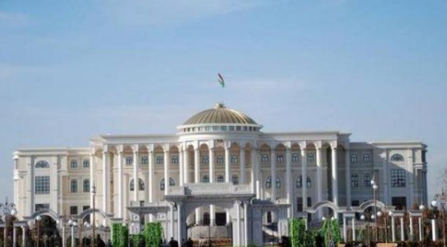 亚洲最穷的首都，物价超低景色却超美，房价才3000起