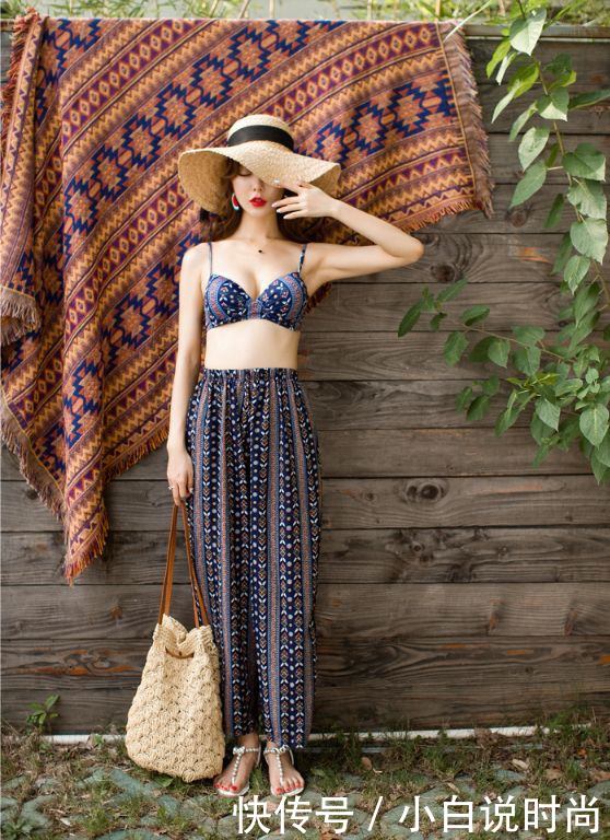 清纯漂亮的比基尼泳衣美女，穿出自己的风采，彰显帅气时尚魅力！