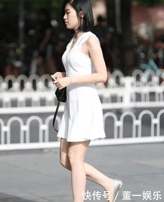 街拍女神：肤白貌美腿长，你喜欢哪种类型的女朋友？