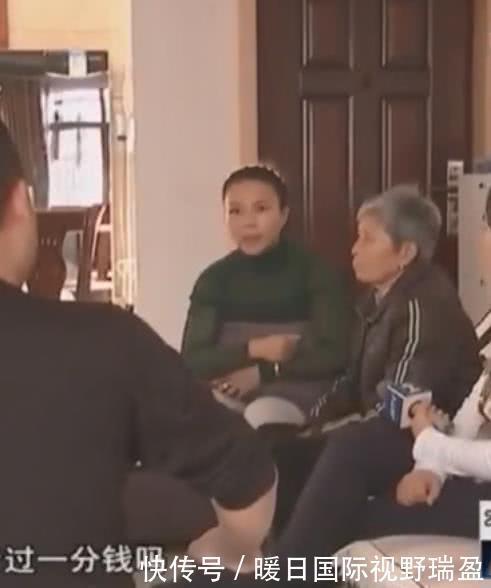  儿子@养儿防老，老人想拿回自己退休卡，儿子你们要给我吃颗定心丸