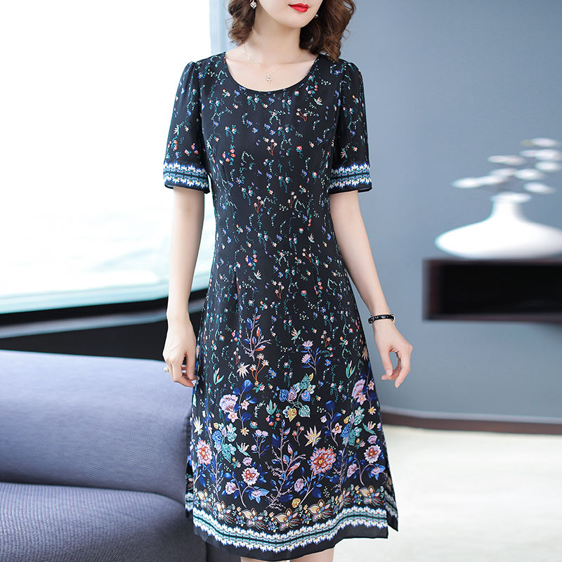 我的天!老婆不穿裤子更美了，直接穿这种裙子出门，美不胜收