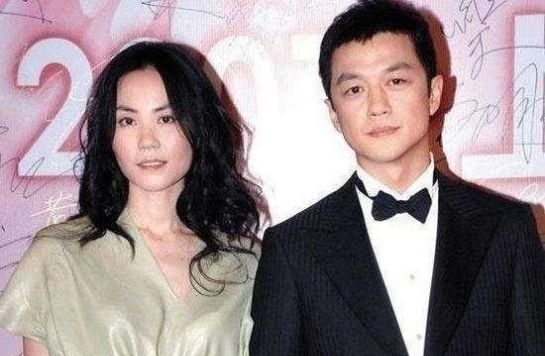 『风华绝代』不老女神!38张王菲的珍贵老照片曝光,真的是天生丽质,风华绝代