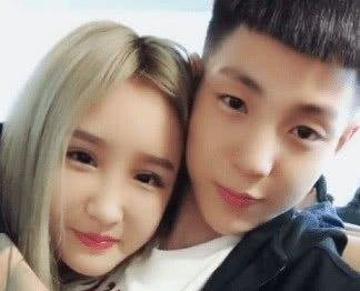 网红高迪发朋友圈，却不小心暴露银行卡余额，余额数字惊人