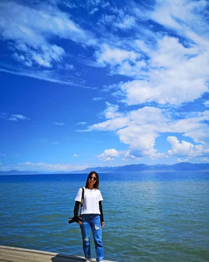 新疆旅行, 偶遇几个老师, 四女一男租车自驾同吃同住近一周