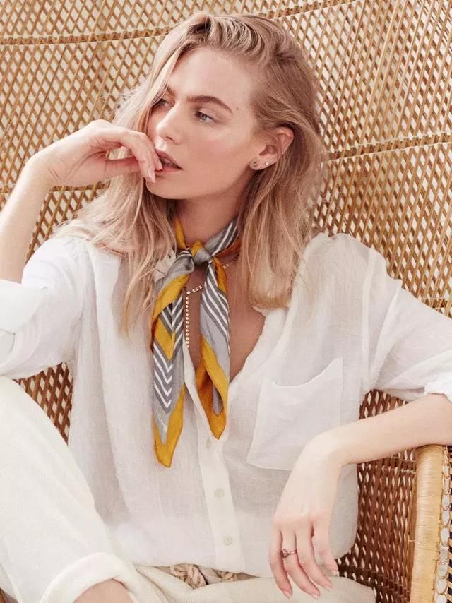 平胸与大胸的穿衣效果，看完后你会为自己拥有平胸而骄傲