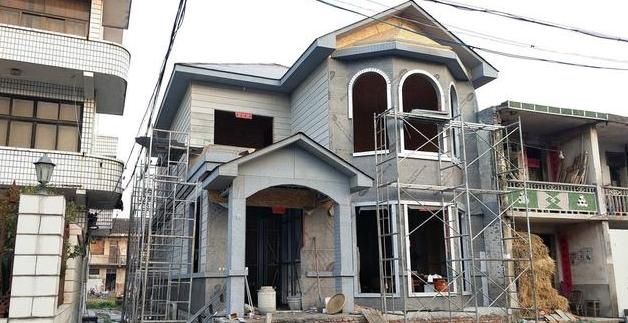  「建房」农村自建两层砖混，基础怎么做？这些事宜在建房前都应