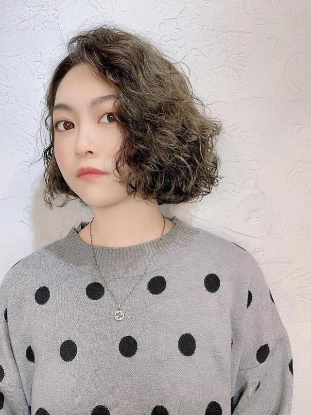  [细软]你是粗硬发，还是细软发？从你的发质选对命定发型，脸小一倍