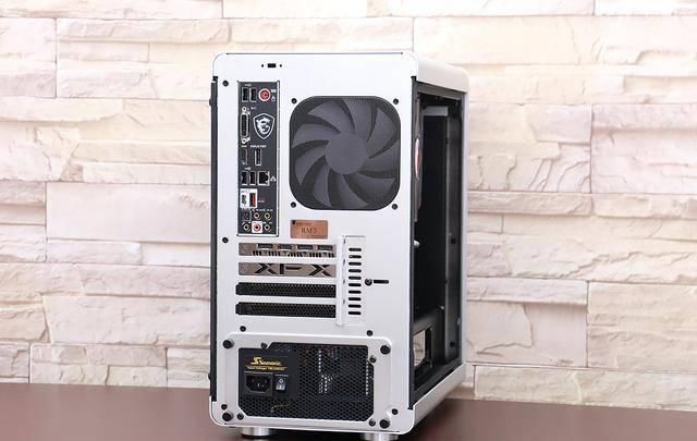  『值得一提』老机箱新折腾，分享一台最近完成的 M-ATX 主机