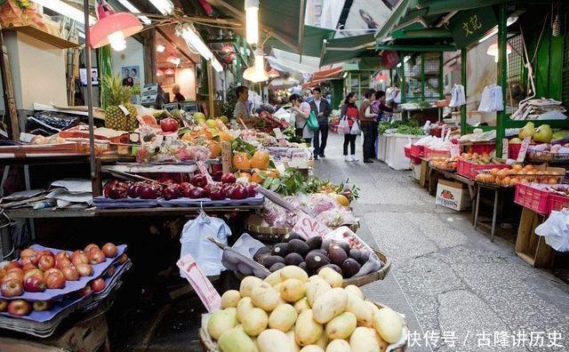 香港人过的比大陆人好? 别乱想了, 看看香港菜市场你就知道了