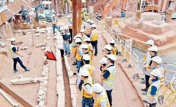  『谎言』香港地铁挖到宋朝古井，损失数十亿，专家称揭开英国世纪谎言