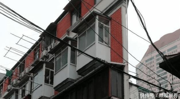 国内惊现“纸片楼”,最窄的地方不到20厘米,现在还成热门景点