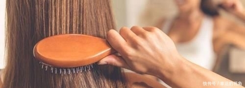 脱发:女性冬天脱发严重怎么办 4个方法来改善