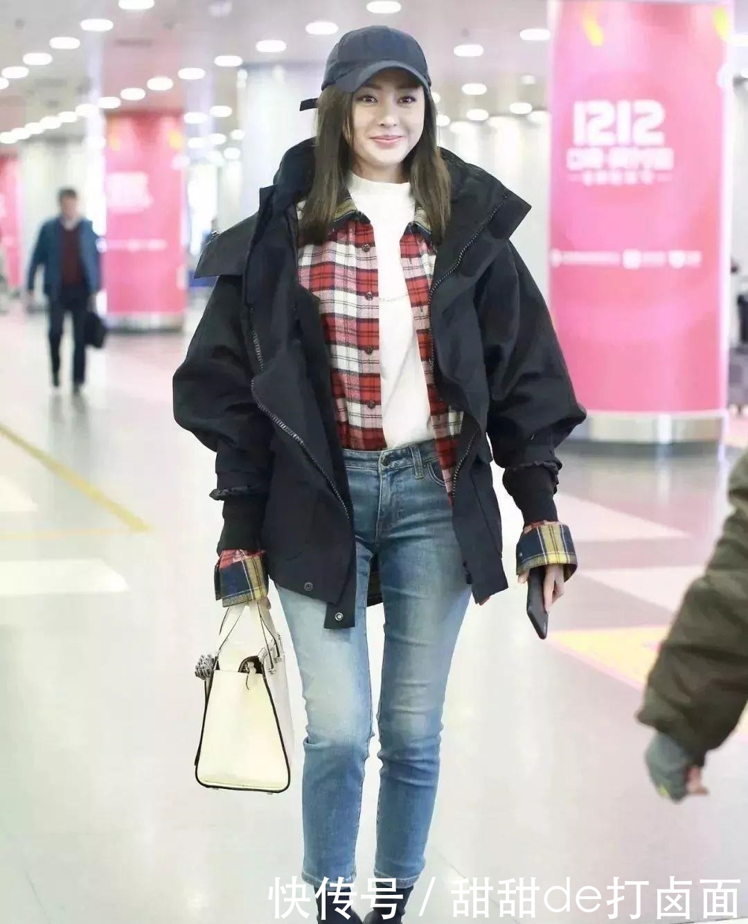  紧身裤：街拍美女, 穿搭紧身裤的妹子回头率高