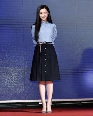 范冰冰厉害了!开叉连衣裙都被撑变形了，网友:李晨好幸福