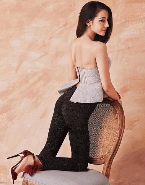 有一种高跟鞋叫热巴的鞋，网友:一般人真驾驭不了!