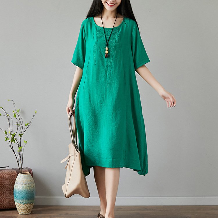 酷暑难当!聪明女人爱穿“棉麻裙”，透气、清新迷人，特适合70后