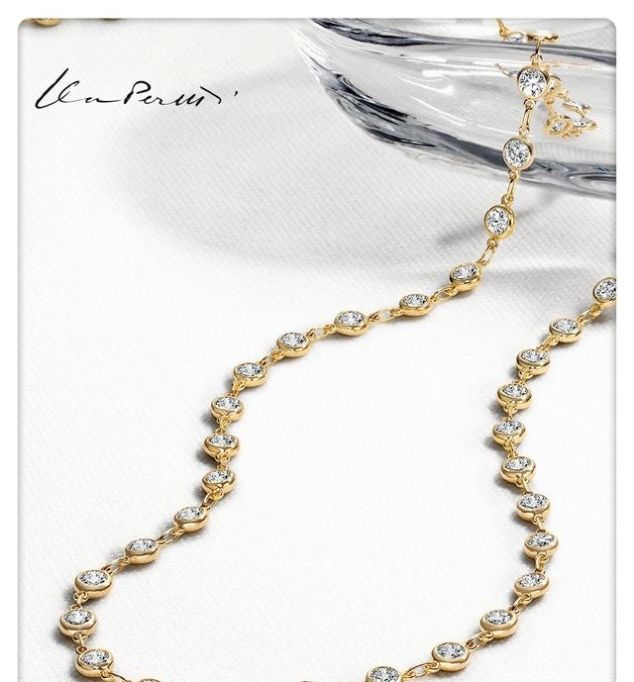 『 钻石项链』美背外露，蒂芙尼109颗钻石项链，奢华显优雅，古力娜扎黑色长裙