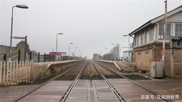 世界上最冷清的火车站，一天只过一趟火车，全年接待旅客12人
