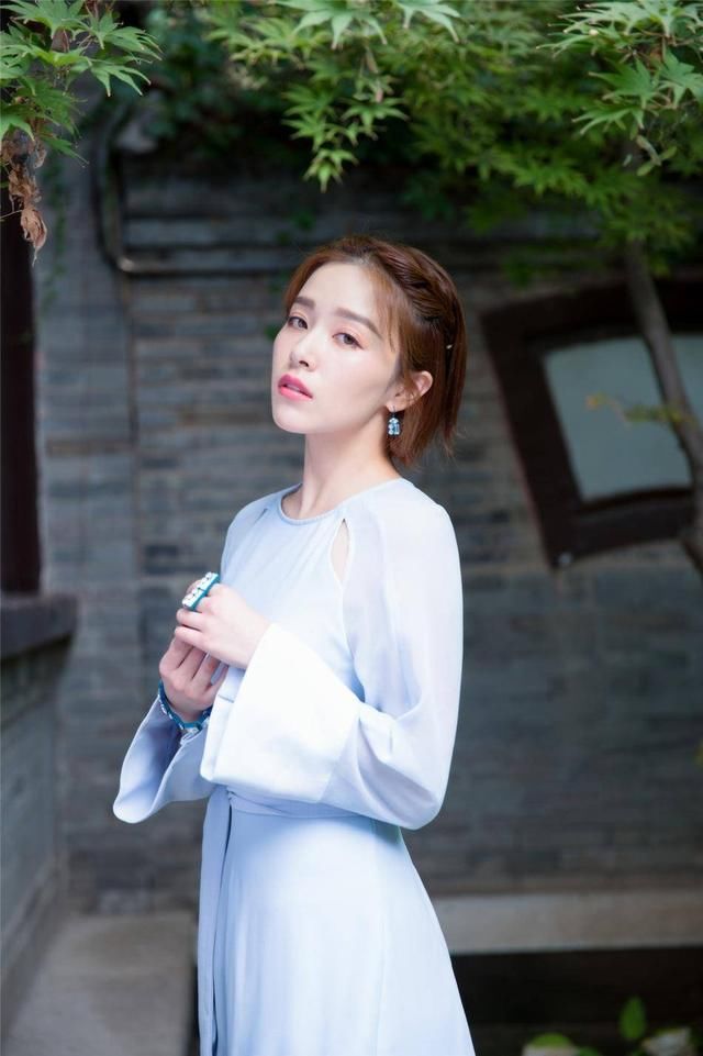 阚清子发微博回应,确认与纪凌尘已分手,郑爽的评论引发热议