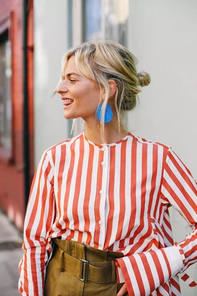 有一种“极简主义”,把女人的身体戴在耳朵上