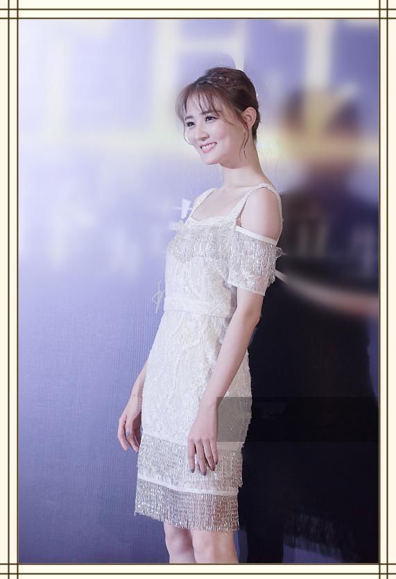 当23岁徐璐同台27岁赵韩樱子，才知道少女脸与成熟脸的差距有多大