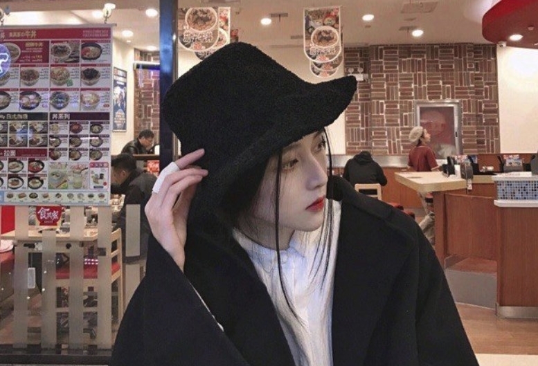 脸上■越长越精致的女生,脸上往往有这3个特征,难怪异性缘“爆表”！