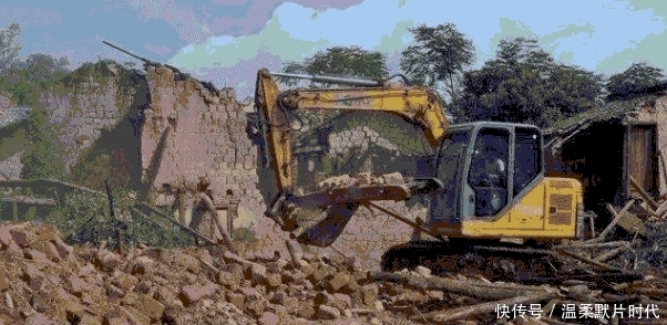 农村“禁养区”养殖场， 限期关停搬迁， 老农反问3句， 专家无言