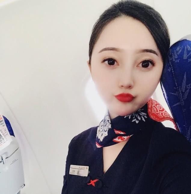 空乘小姐姐为何只穿短裙不穿长裤，原来是“这个”原因