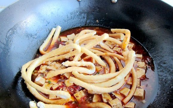 「很美」它是天然“黄体酮”,隔三差五吃一次,皮肤紧致,素颜都很美