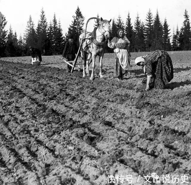  好处■苏联也有好处, 看看这些沙俄时代悲惨的俄国农民吧!