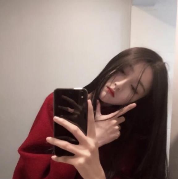 「让自己」洗脸时坚持这3举动的女孩,皮肤迟早油光满面,不想被嫌弃就改掉