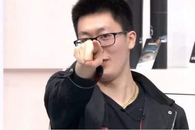 【和爱萝莉】管泽元紧急道歉后,又遭Doinb复盘吐槽:说的什么玩意听不下了