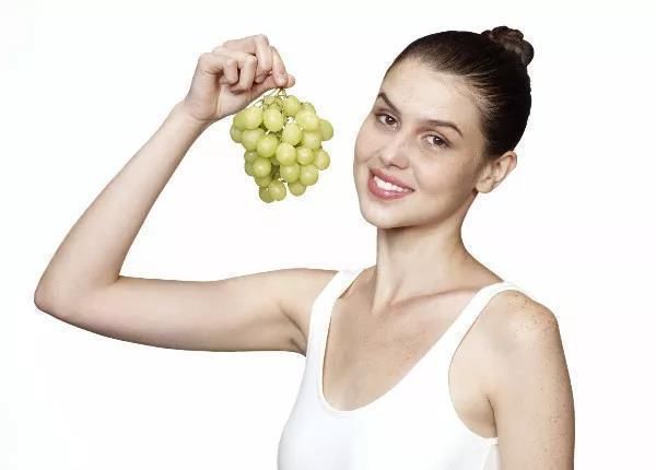 祛斑淡斑有那么难吗?学会这三招，祛斑就是那么简单