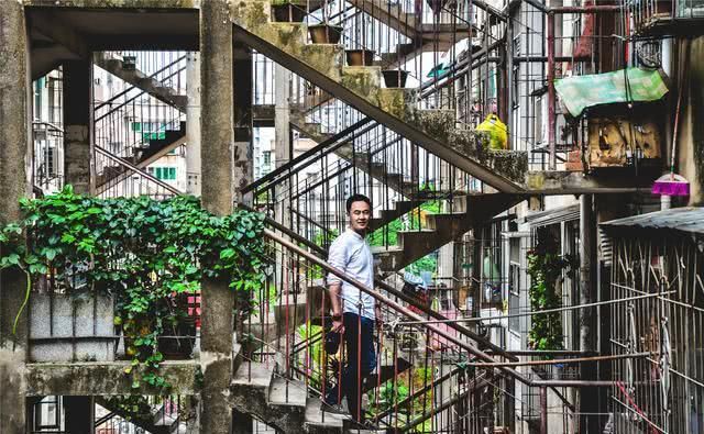 广西最“奇葩”的网红景点，拍照要爬7层楼，就在南宁