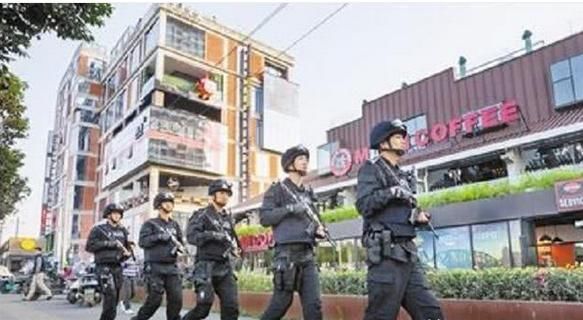 印度一家人初次来中国旅游,两天后感叹:中国是世界最安全的国家