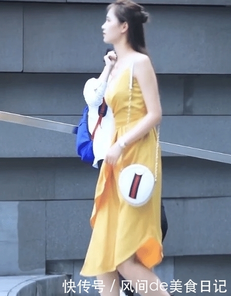 「小姐姐」小姐姐一身黄色连衣裙,清新可爱又迷人,满满的优雅少女气质