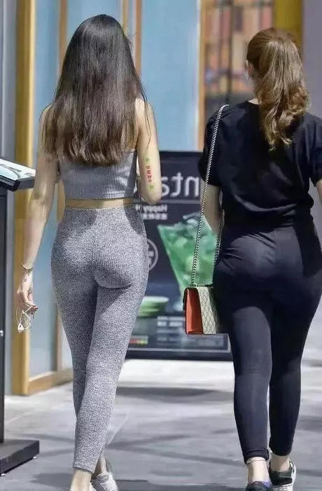 打底裤让你感觉到宁静和安逸，尽显高贵的气质