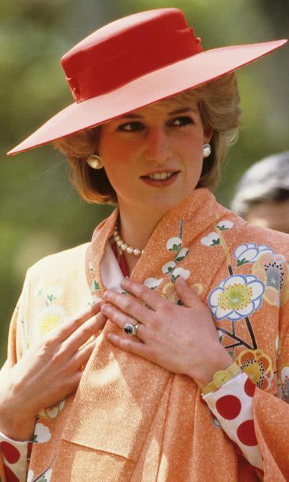 戴安娜王妃引领时尚，成为英国优雅之星，穿上和服美的不可方物