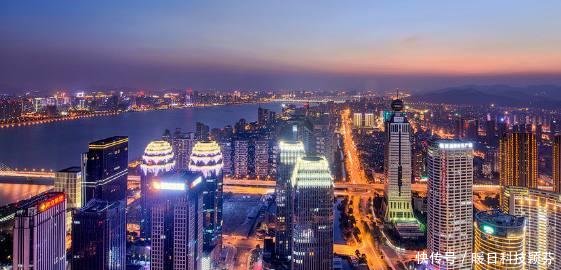 中部这一条高铁规划的线路，将这2个“新一线城市”连在一起