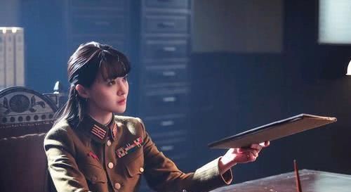 郑爽分手后搭档佟大为《绝密者》上演双面间谍