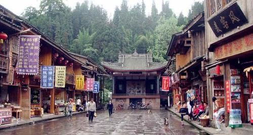  爱哭@中国“最爱哭”的城市！一年有300多天都在下雨，盛产美女貌美肤白