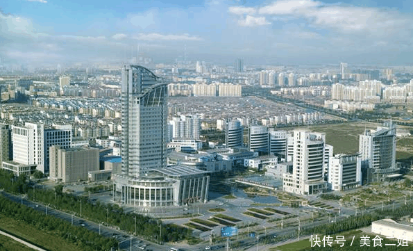 看完外蒙古的首都和内蒙古的第一大城市, 差距