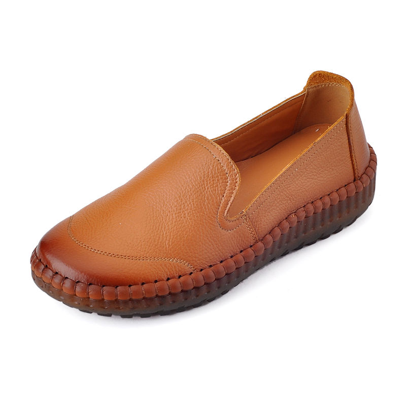 马丁鞋不兴了,软底又百搭的妈妈鞋正流行,巨适合6070后穿